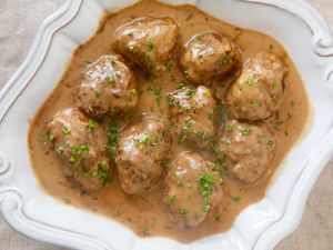 Swedish Meatballs in a serving bowl