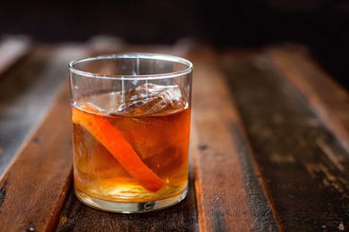 Old fashioned cocktail made with bourbon or rye whiskey