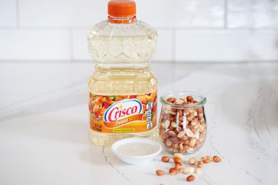 Crisco refined peanut oil