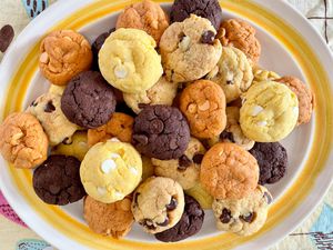 Plate of 5-Ingredient Pudding Mix Cookies (With 4 Variations)